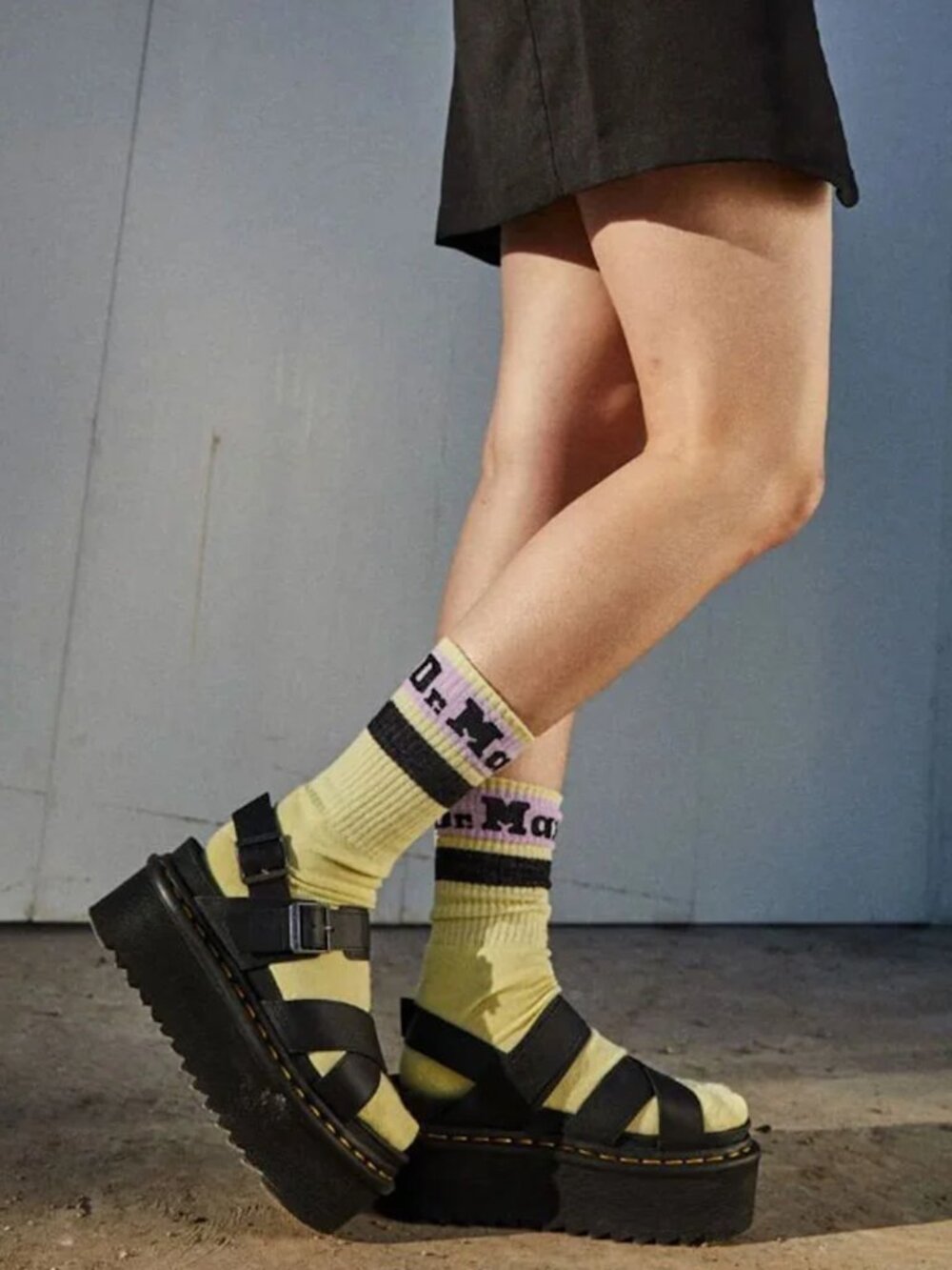 NEW Dr. Martens Voss II Quad Sandals Size 7
